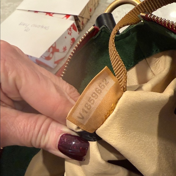 Dooney and Bourke large Cassidy Florentine shoulder/hobo - Picture 10 of 10